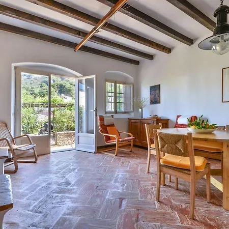 Prázdninový dům Pareti House *